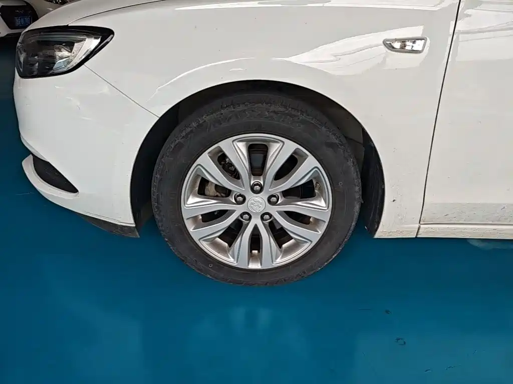 Buick Excelle 2021 — фото 25