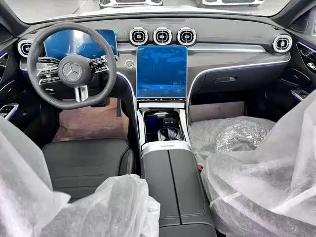 Mercedes-Benz C-Class 2023