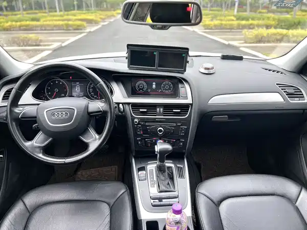 Audi A4L 2016
