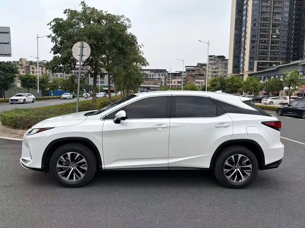 Lexus RX 2021 — фото 3