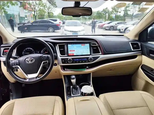 Toyota Highlander 2018