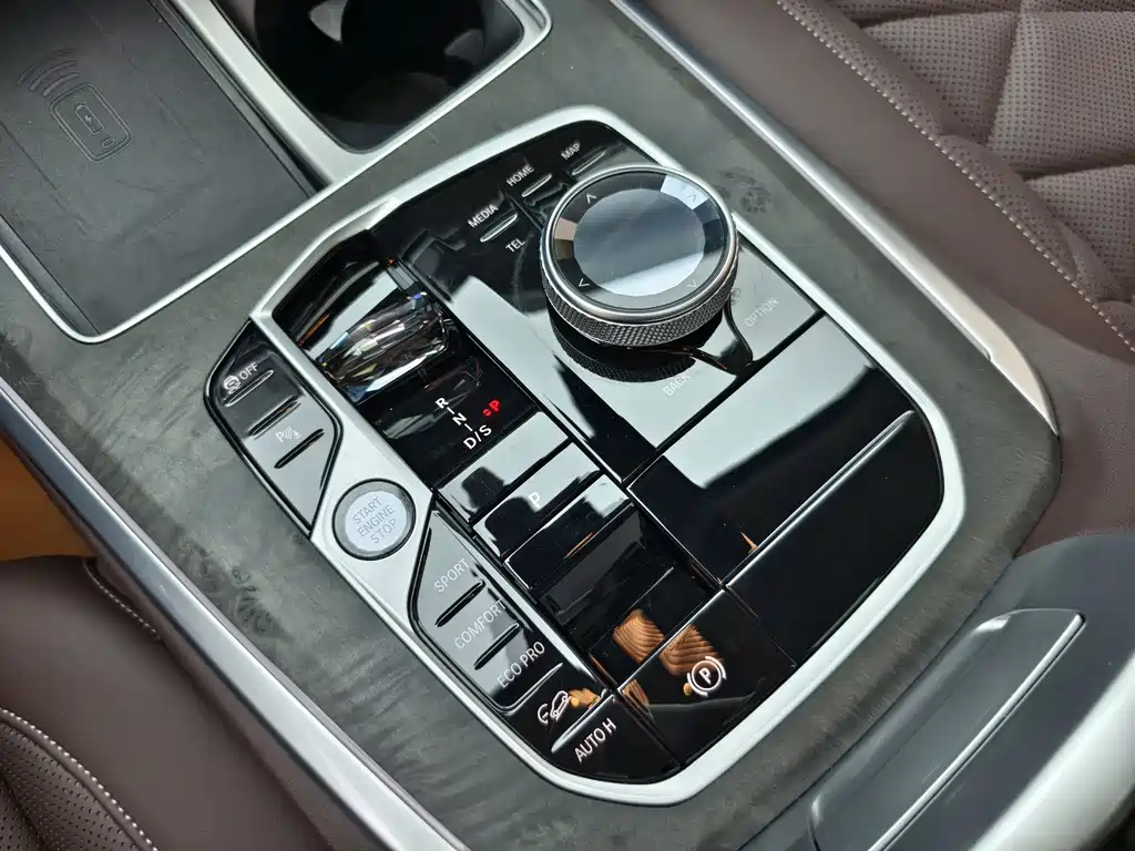 BMW X5 2024 — фото 12