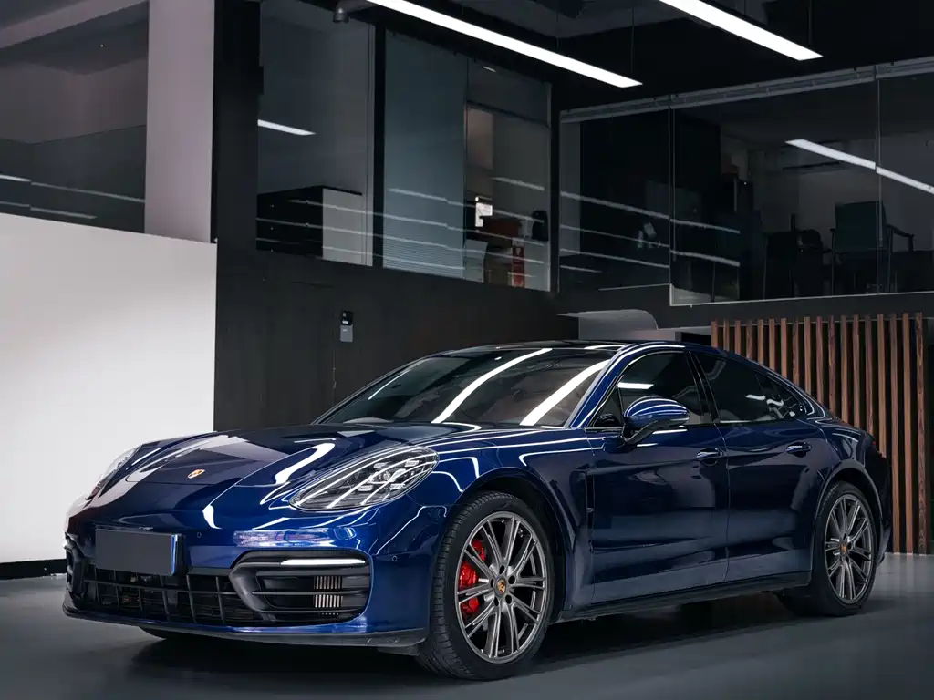 Porsche Panamera 2022 — фото 1