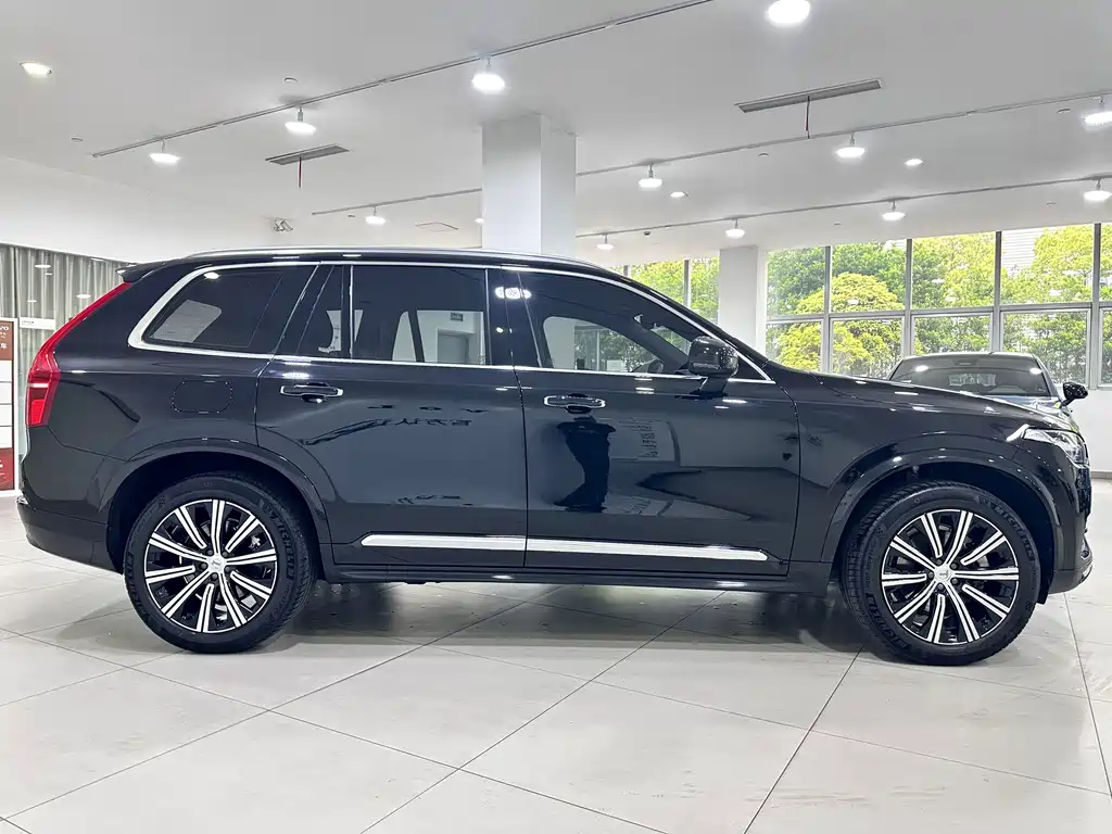 Volvo XC90 2023 — фото 4