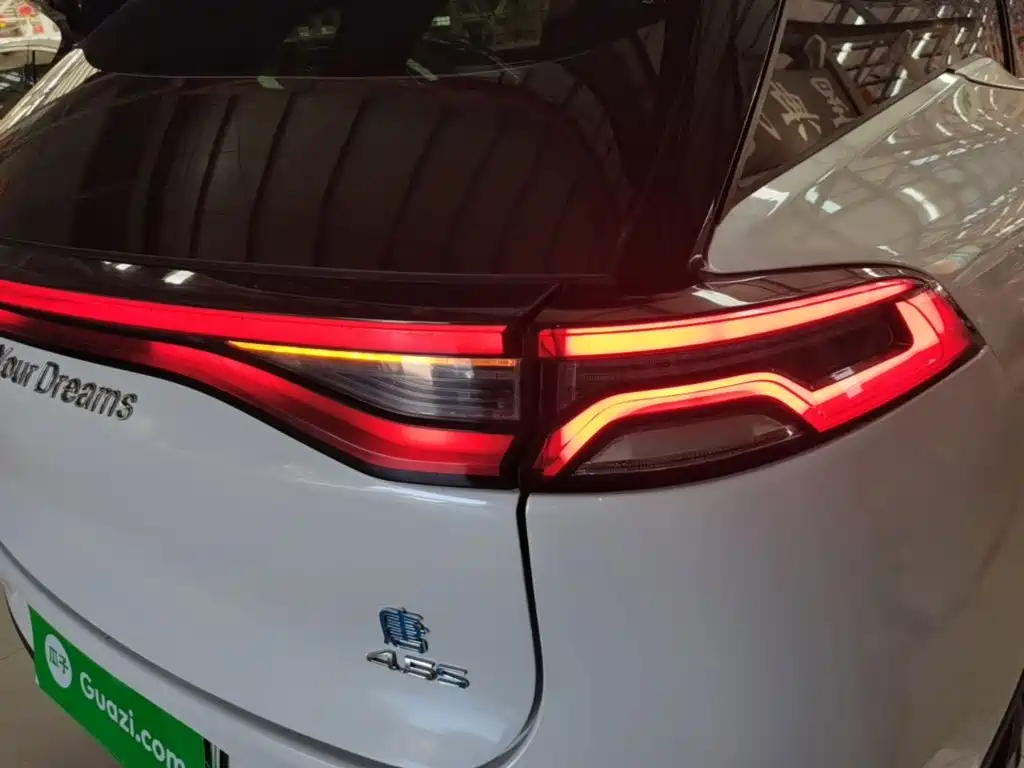 BYD Tang New Energy 2019 — фото 8