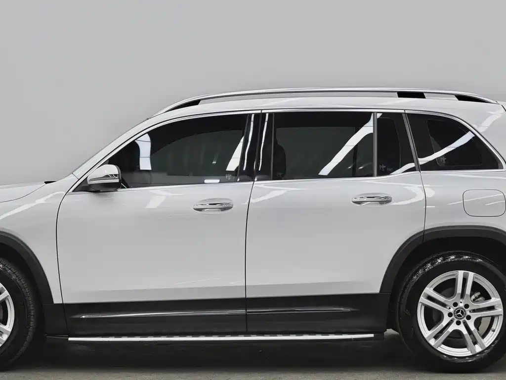 Mercedes-Benz GLB 2023 — фото 23