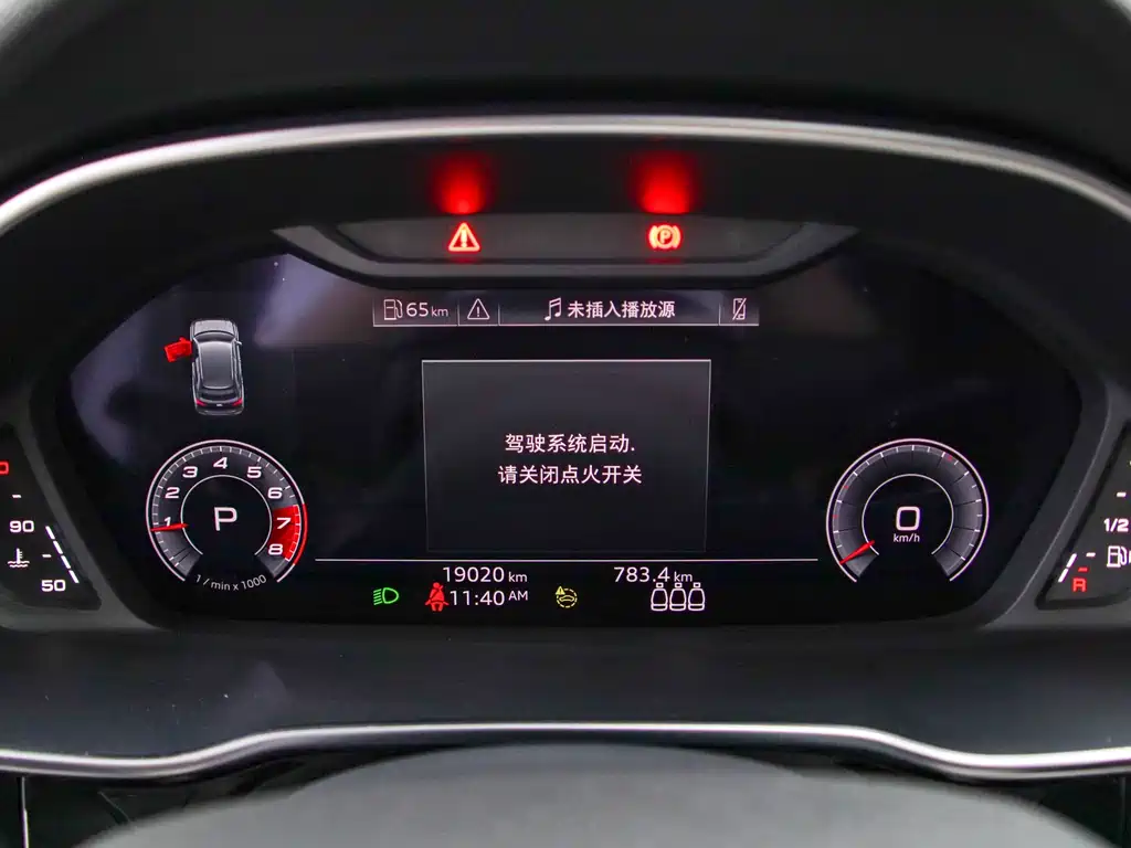 Audi Q3 2023 — фото 23