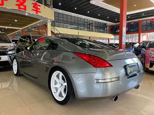 Nissan 350Z 2004