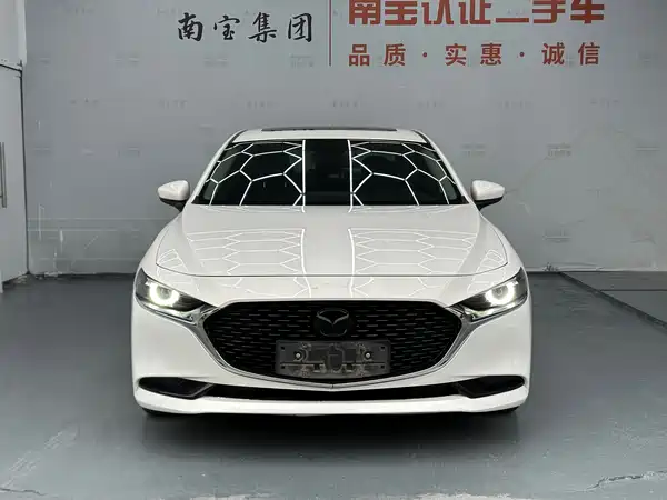 Mazda 3 Axela 2021
