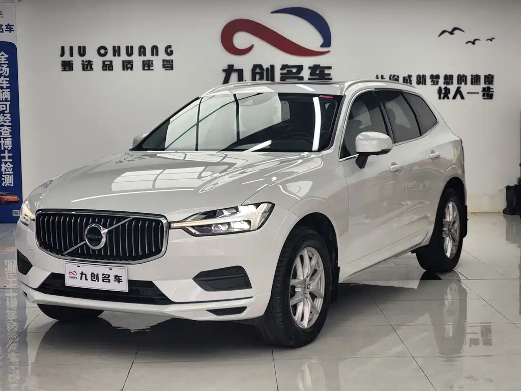 Volvo XC60 2019 — фото 2