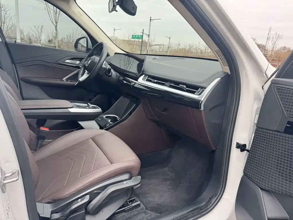 BMW X1 2023 — фото 15
