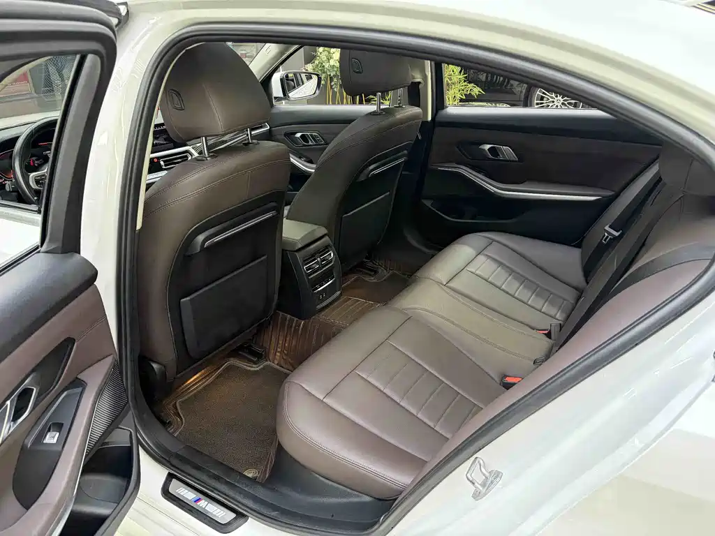 BMW 3 Series 2020 — фото 10
