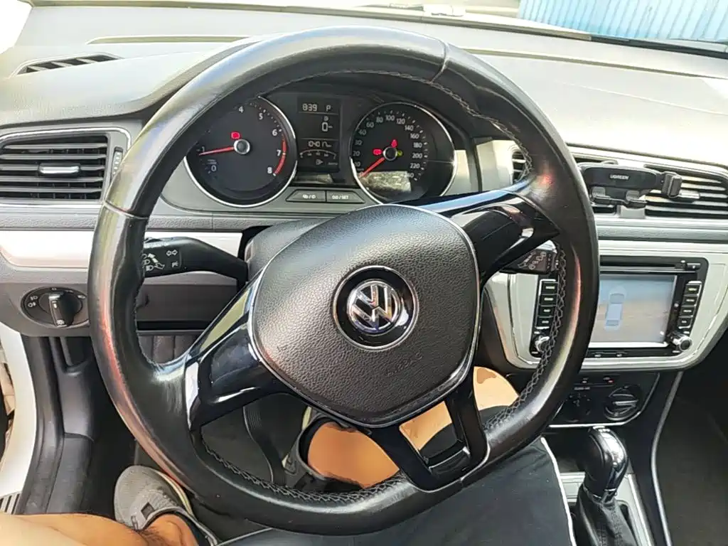 Volkswagen Gran Lavida 2015 — фото 11