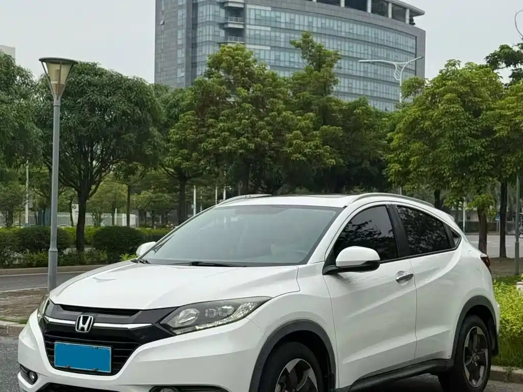 Honda Vezel 2016
