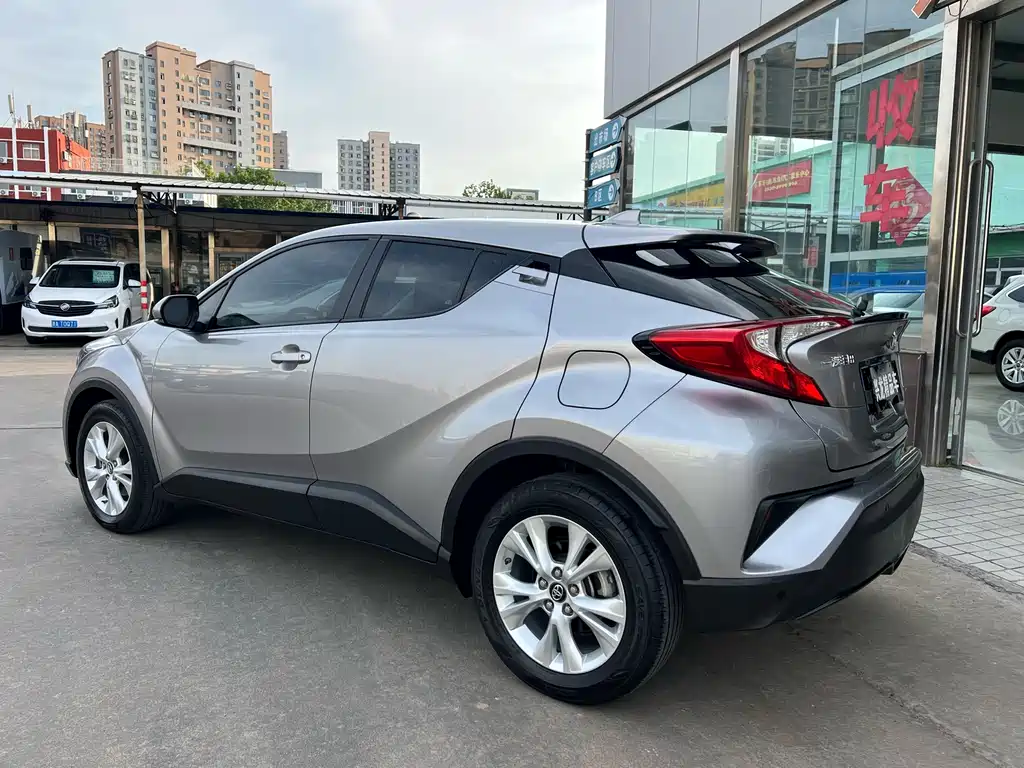 Toyota IZOA 2022 — фото 11