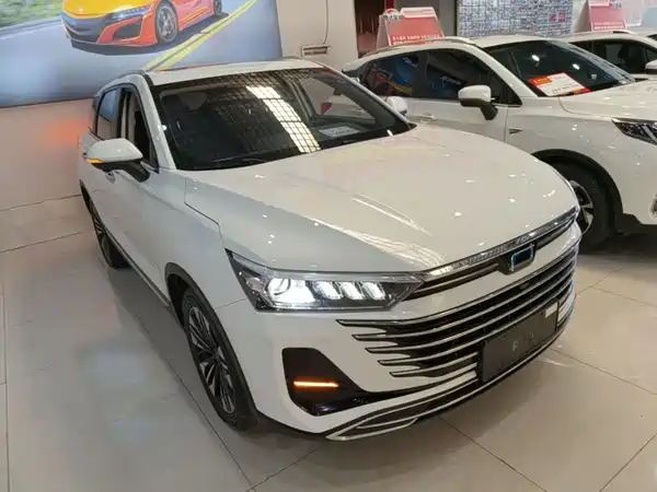 Bestune T77 2025