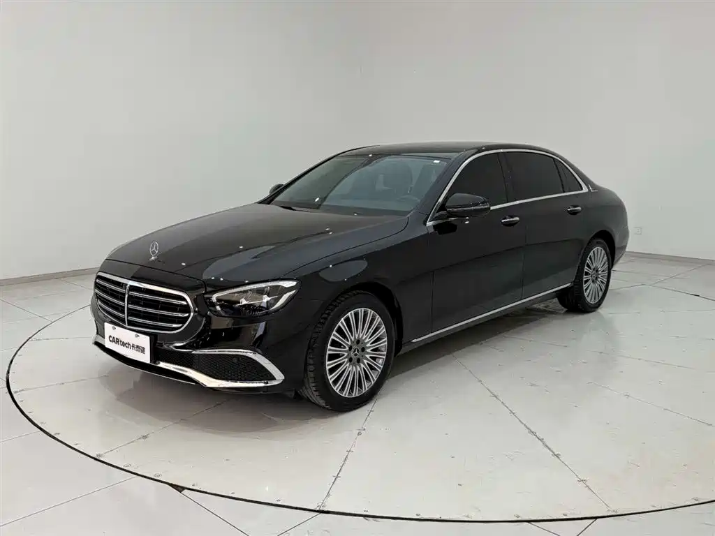 Mercedes-Benz E-Class 2023 — фото 5