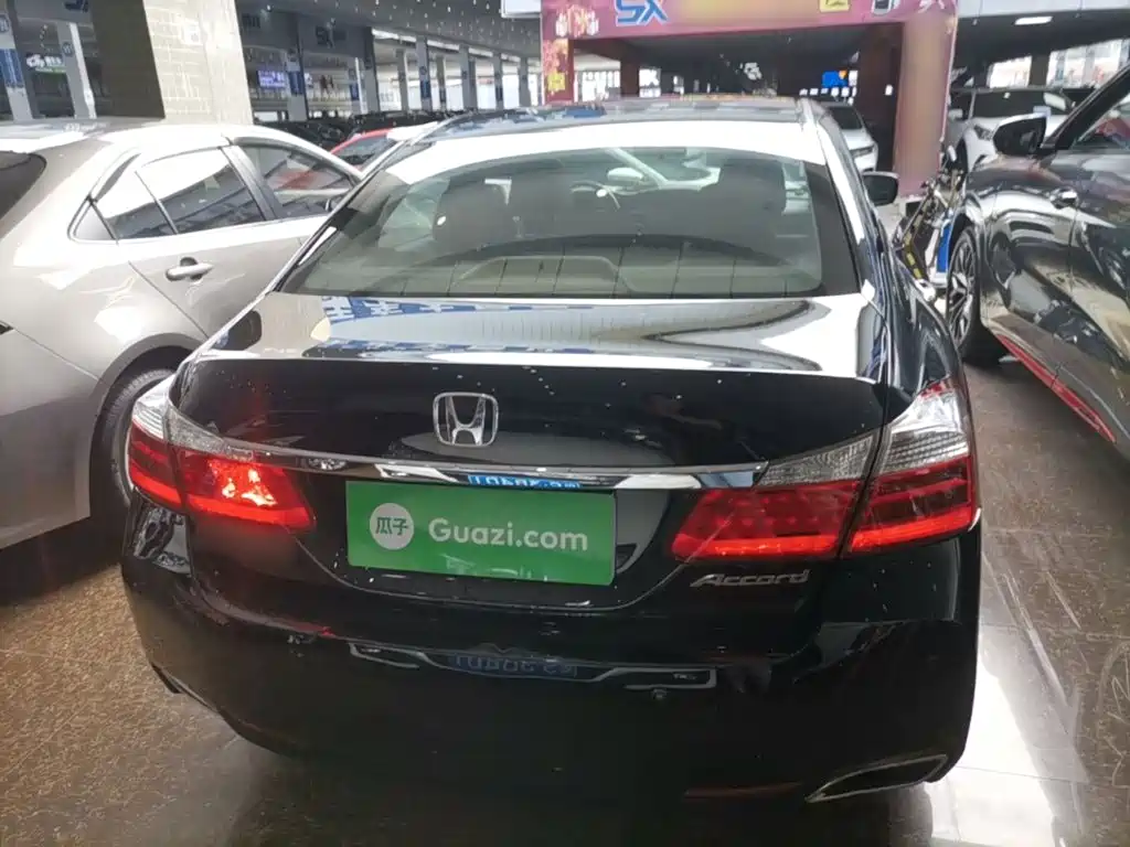 Honda Accord 2015 — фото 6