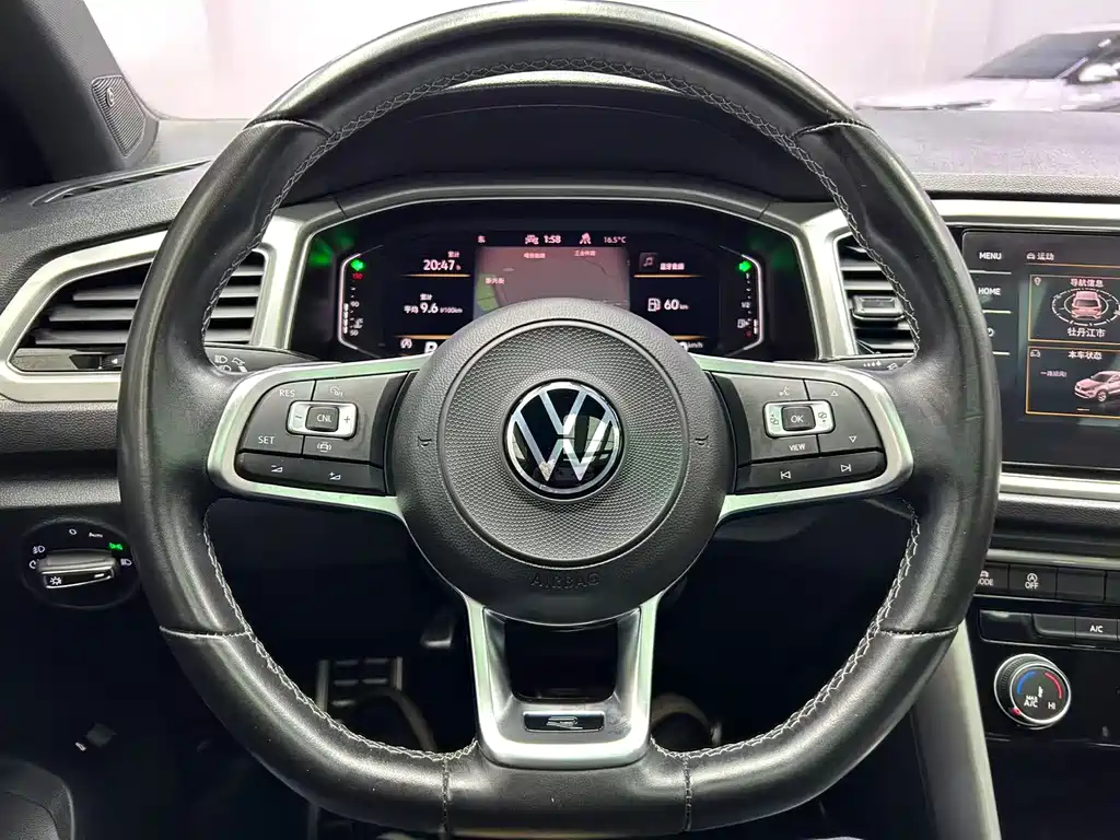 Volkswagen T-Roc 2022 — фото 13