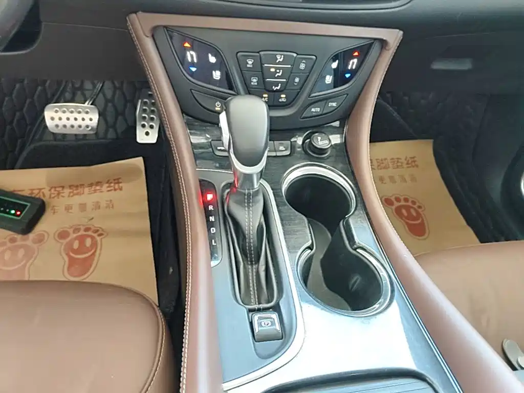 Buick Envision Plus 2018 — фото 14