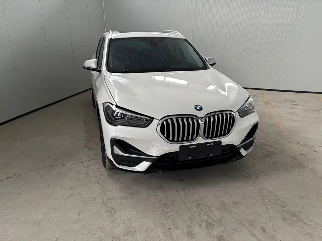 BMW X1 2022 — фото 2