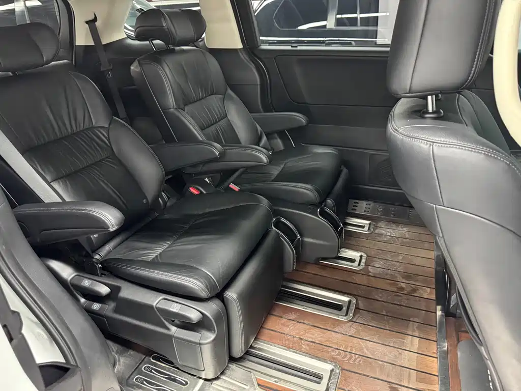 Honda Odyssey 2021 — фото 10