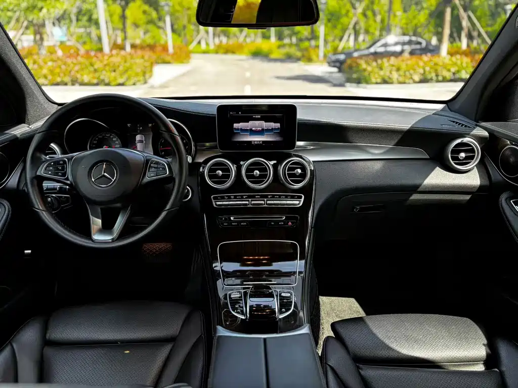 Mercedes-Benz GLC 2019