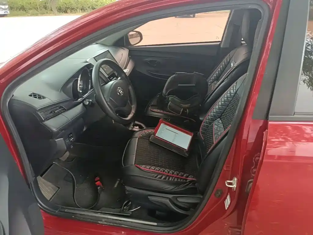 Toyota Yaris L 2019 — фото 15