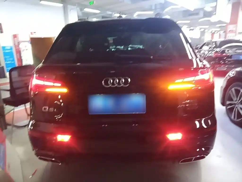 Audi Q5L 2023 — фото 6
