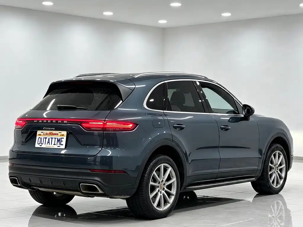 Porsche Cayenne 2018 — фото 3