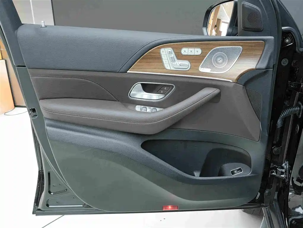 Mercedes-Benz GLS 2023 — фото 15