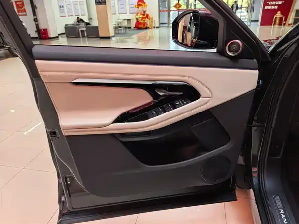 Land Rover Range Rover Evoque 2021