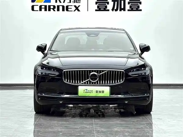 Volvo S90 Plug-In Hybrid 2024