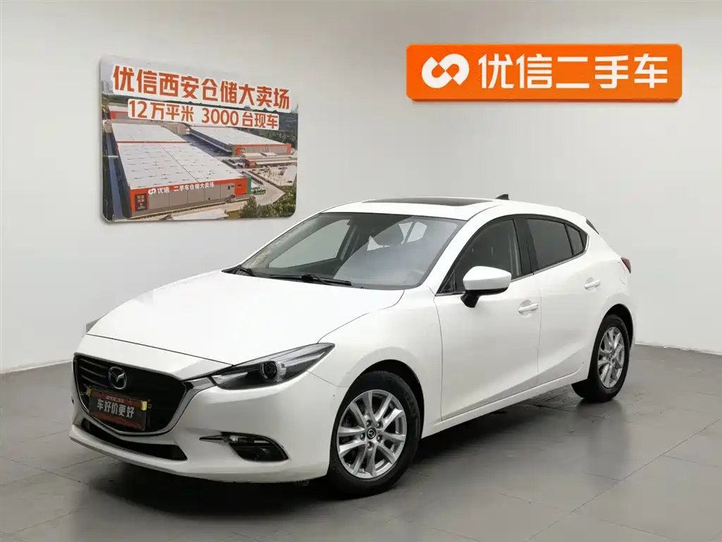 Mazda 3 Axela 2017 — фото 1
