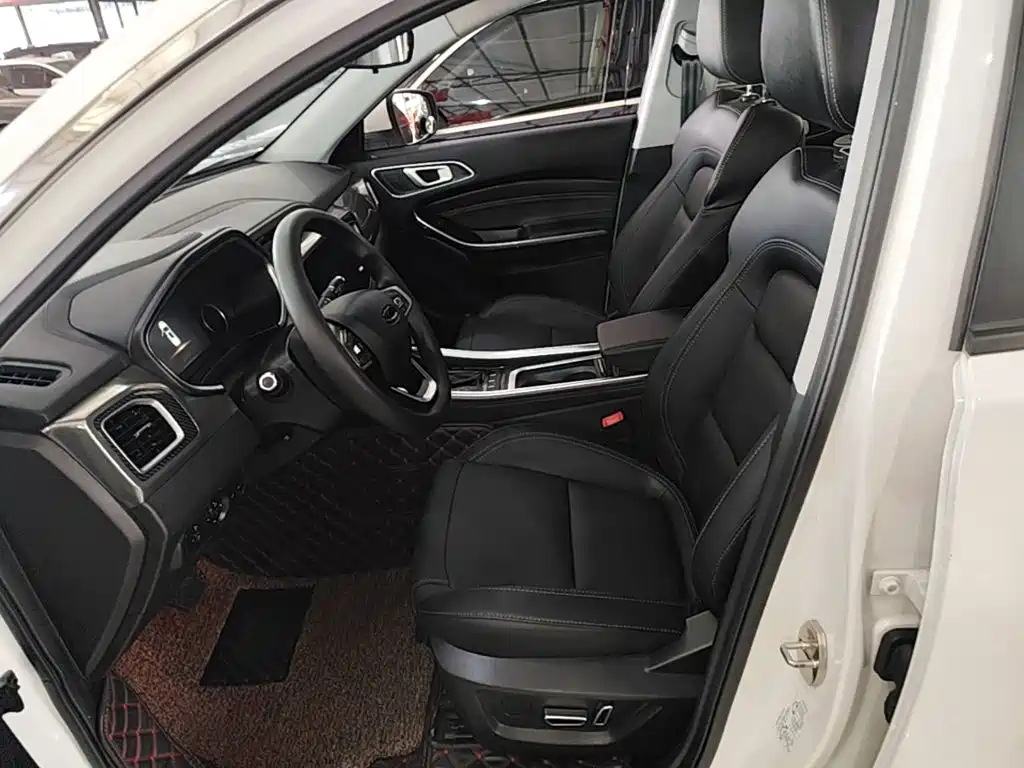 Chery Tiggo 8 2018 — фото 15