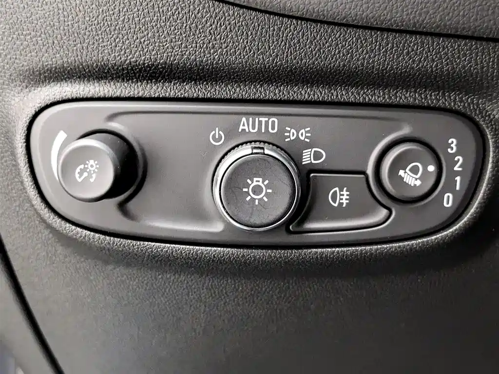 Chevrolet Equinox 2021 — фото 21