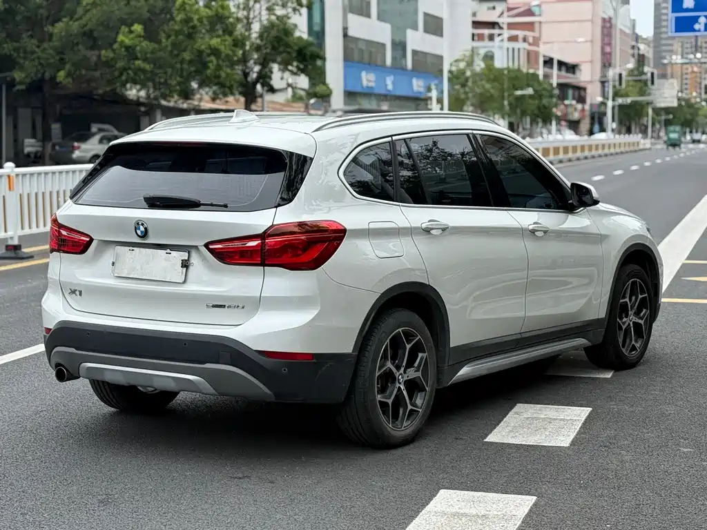 BMW X1 2018 — фото 4
