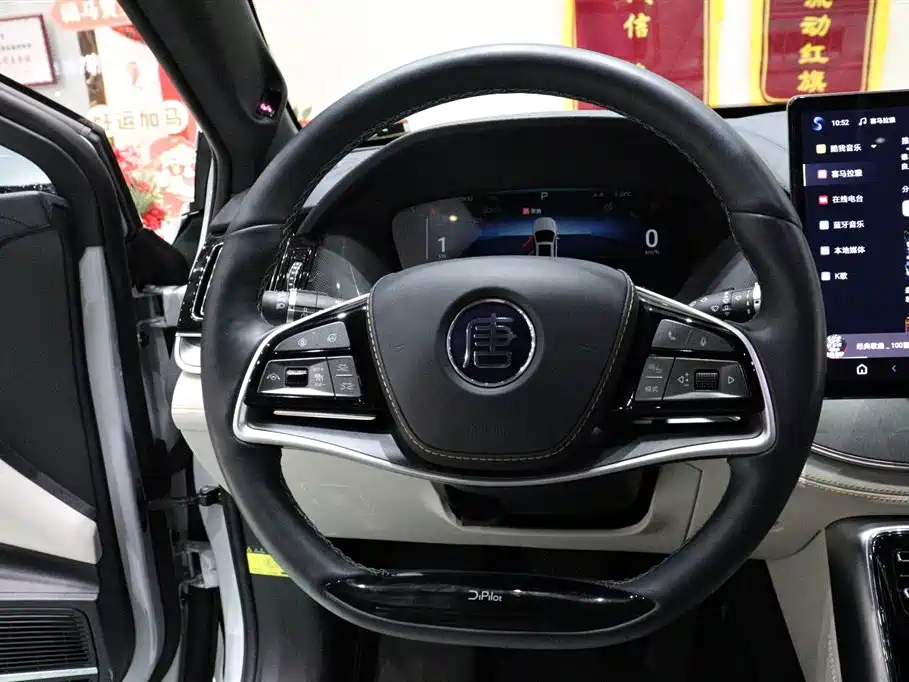 BYD Tang New Energy 2023 — фото 16