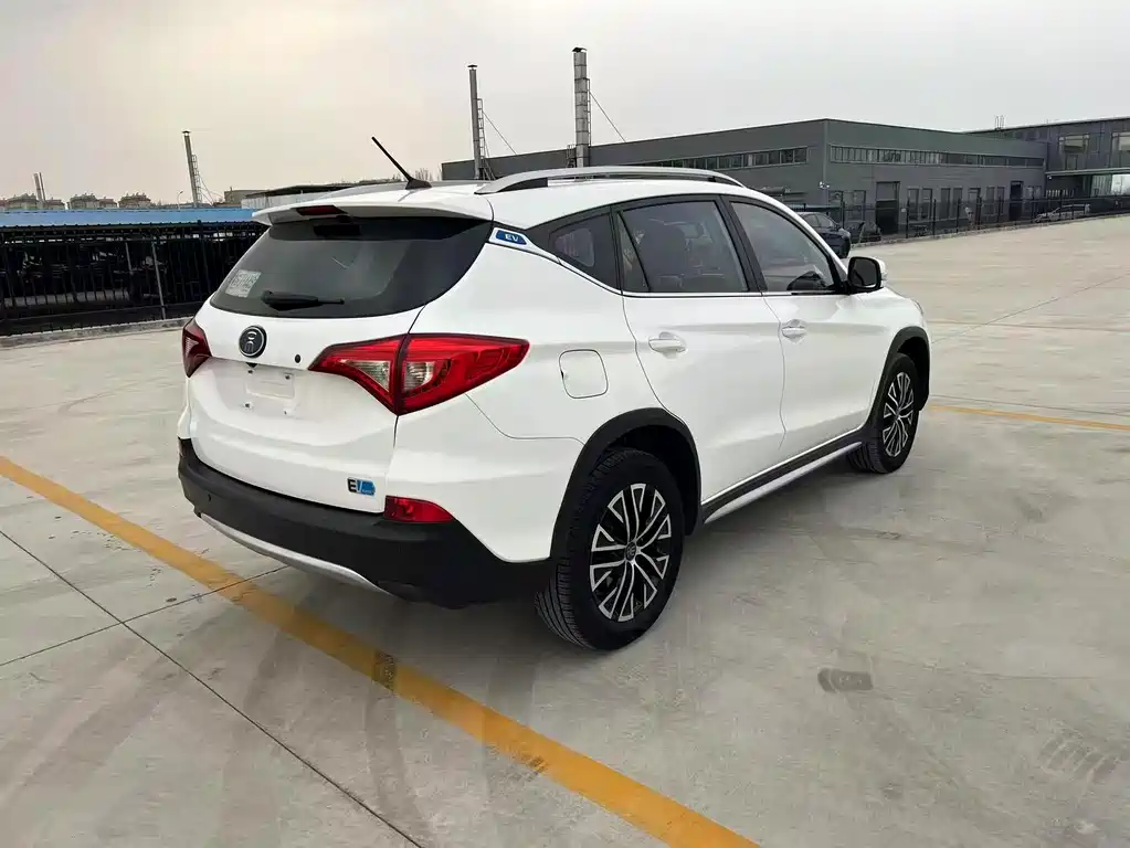 BYD Song New Energy 2017 — фото 7