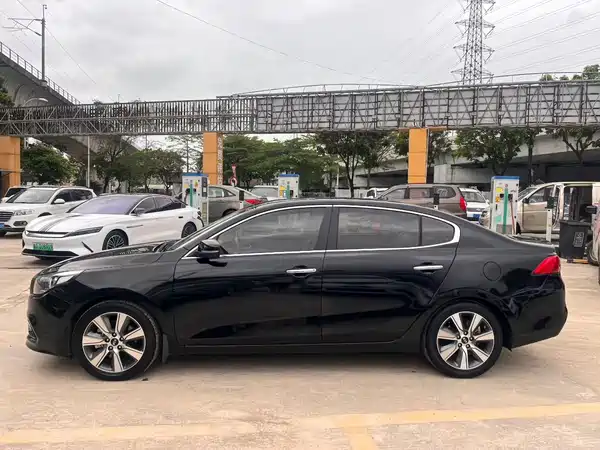 Kia K4 2016