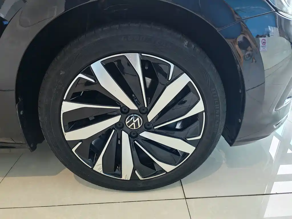 Volkswagen Passat 2024