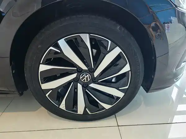Volkswagen Passat 2024