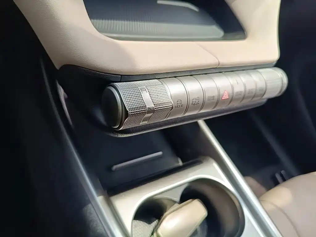 BYD Dolphin 2023 — фото 14
