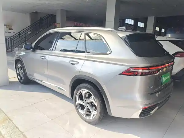 Geely Xingyue L 2025