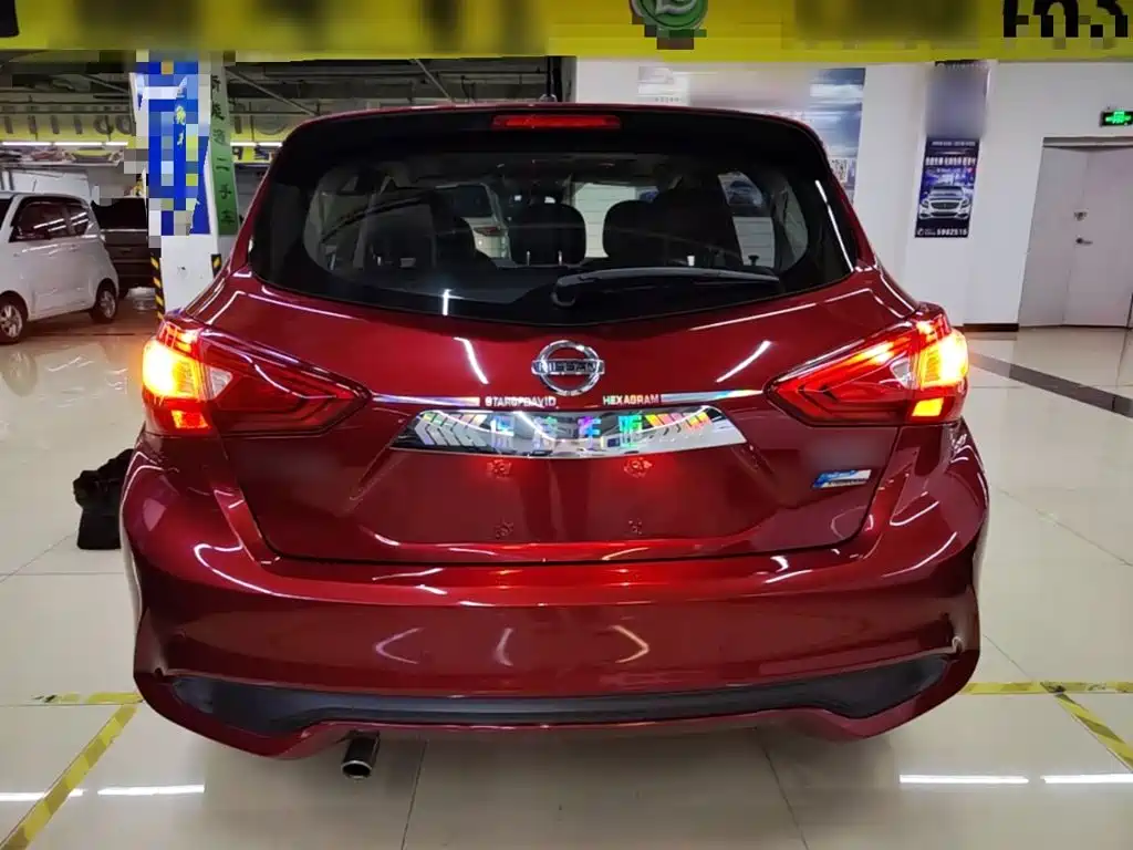 Nissan Tiida 2019 — фото 6