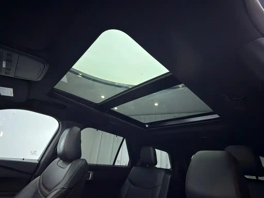 Ford Explorer 2020 — фото 14