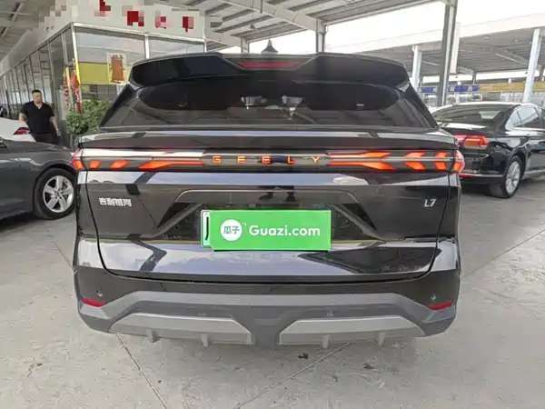 Geely Galaxy L7 2024