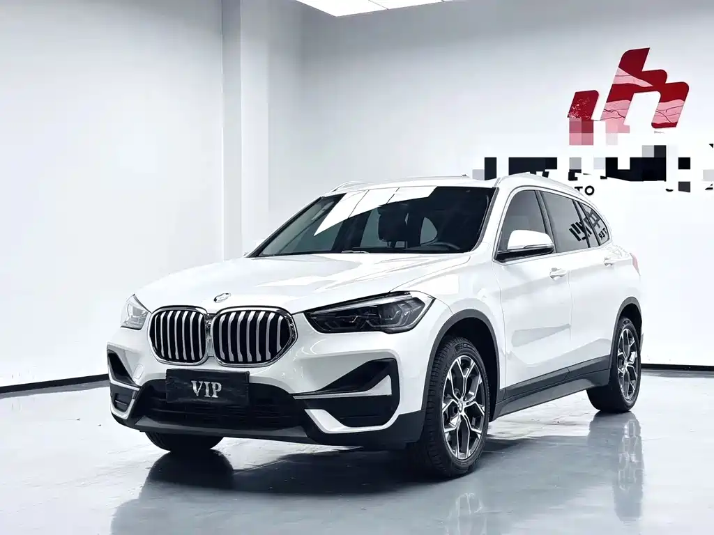 BMW X1 2021 — фото 1
