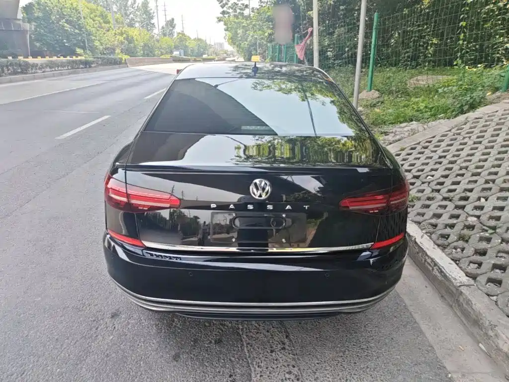 Volkswagen Passat 2019 — фото 6