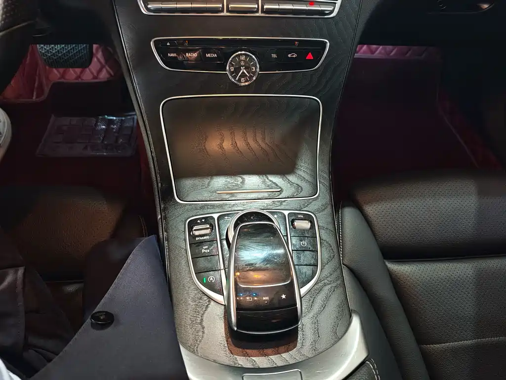 Mercedes-Benz C-Class 2018 — фото 9